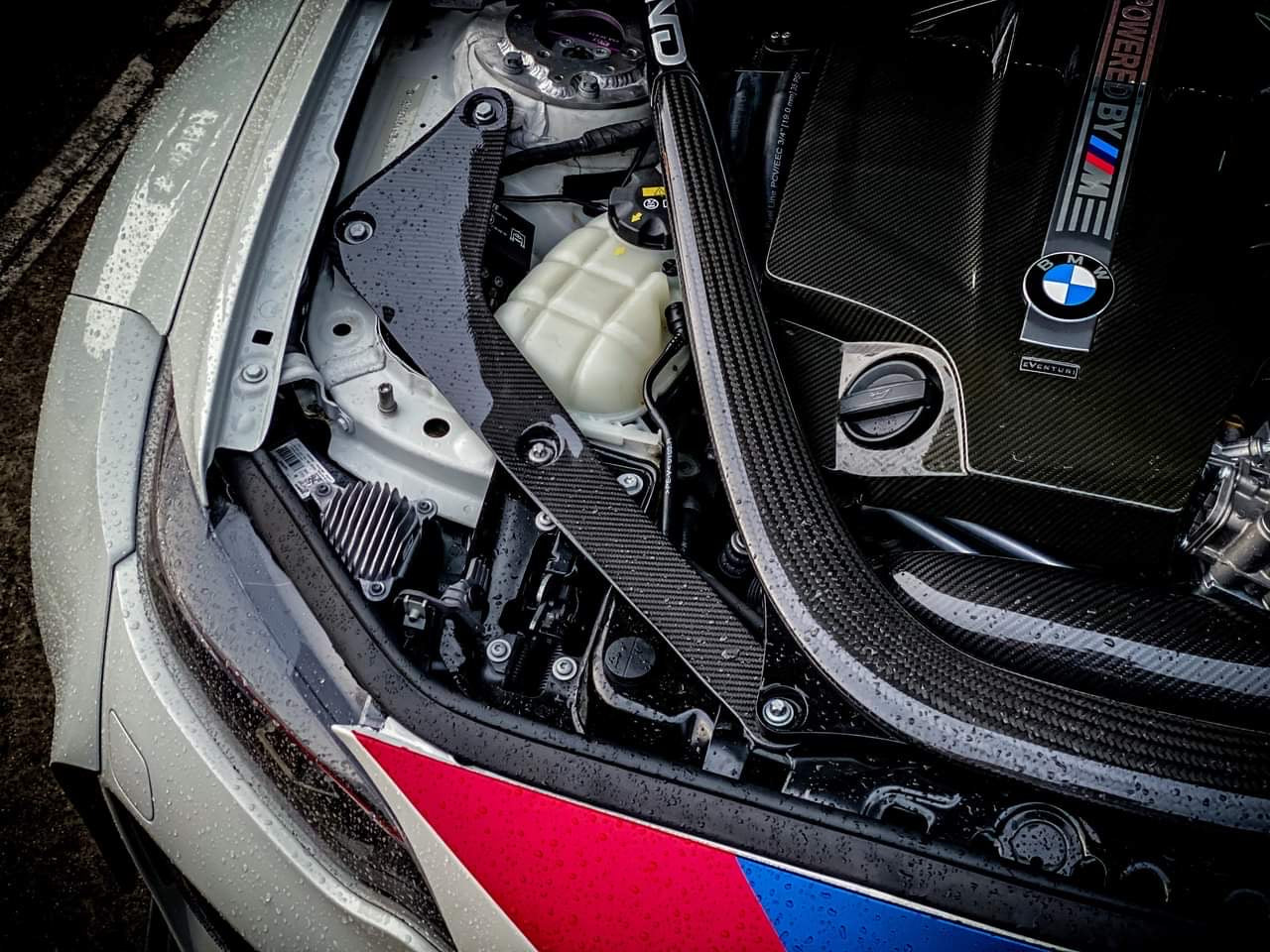 Carbon Fiber Repair – Nelson Racing Wheel