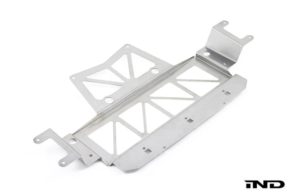 Fall-Line Motorsports G90 / G99 M5 Oil Cooler Guard