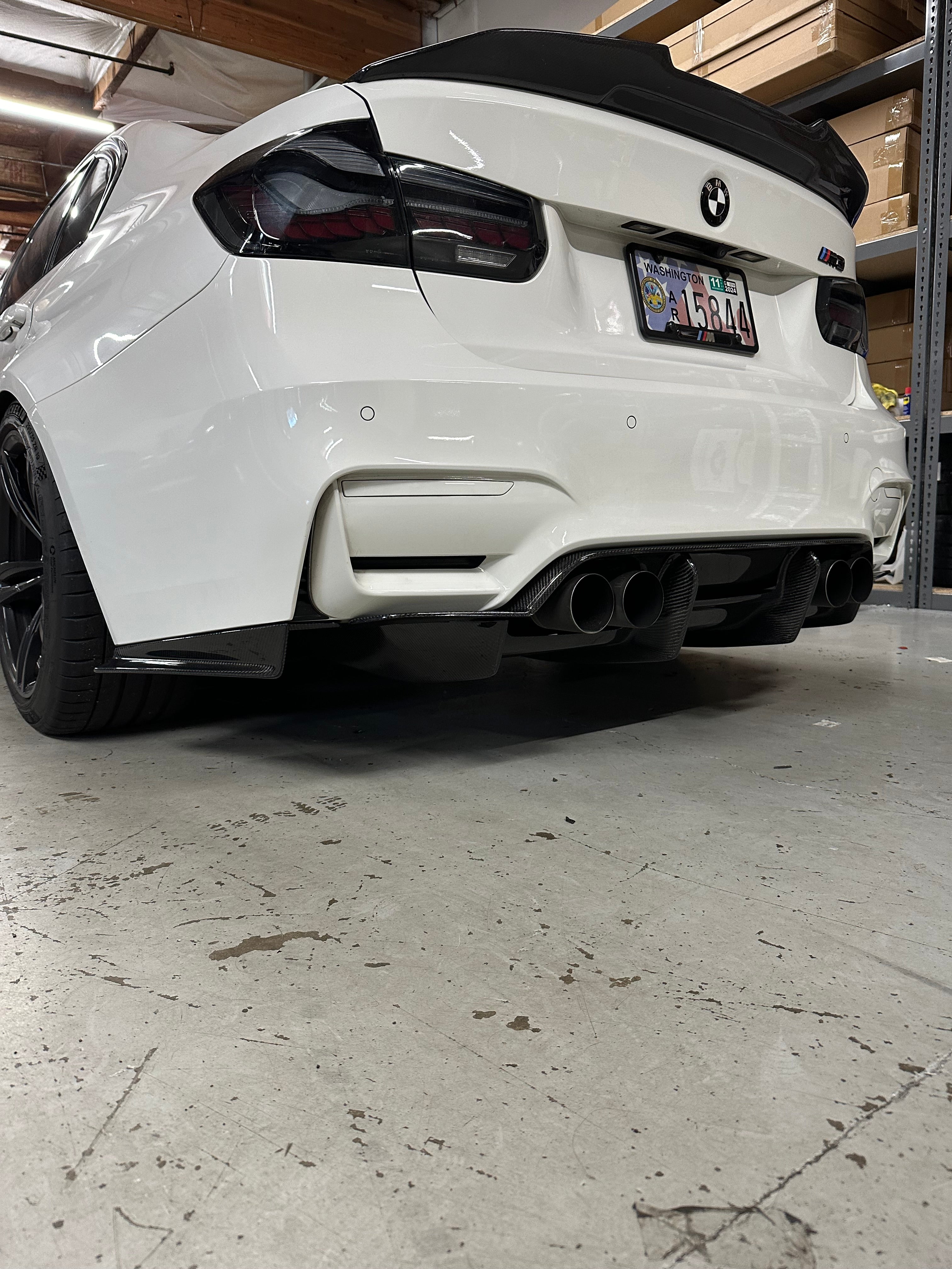 F8X M3 M4 PSM Style Carbon Fiber Diffuser