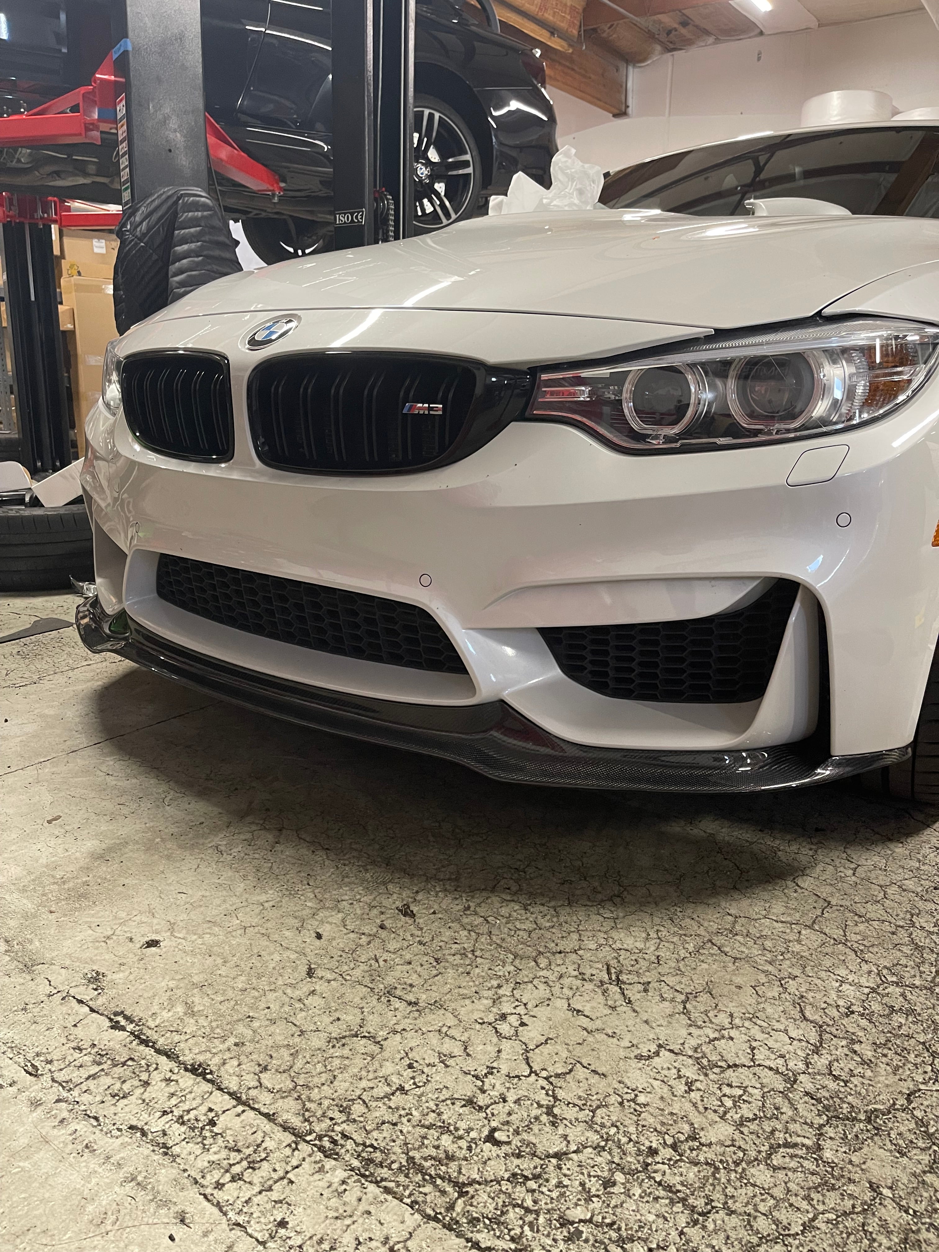 F8X M3 M4 V Style Carbon Fiber Lip