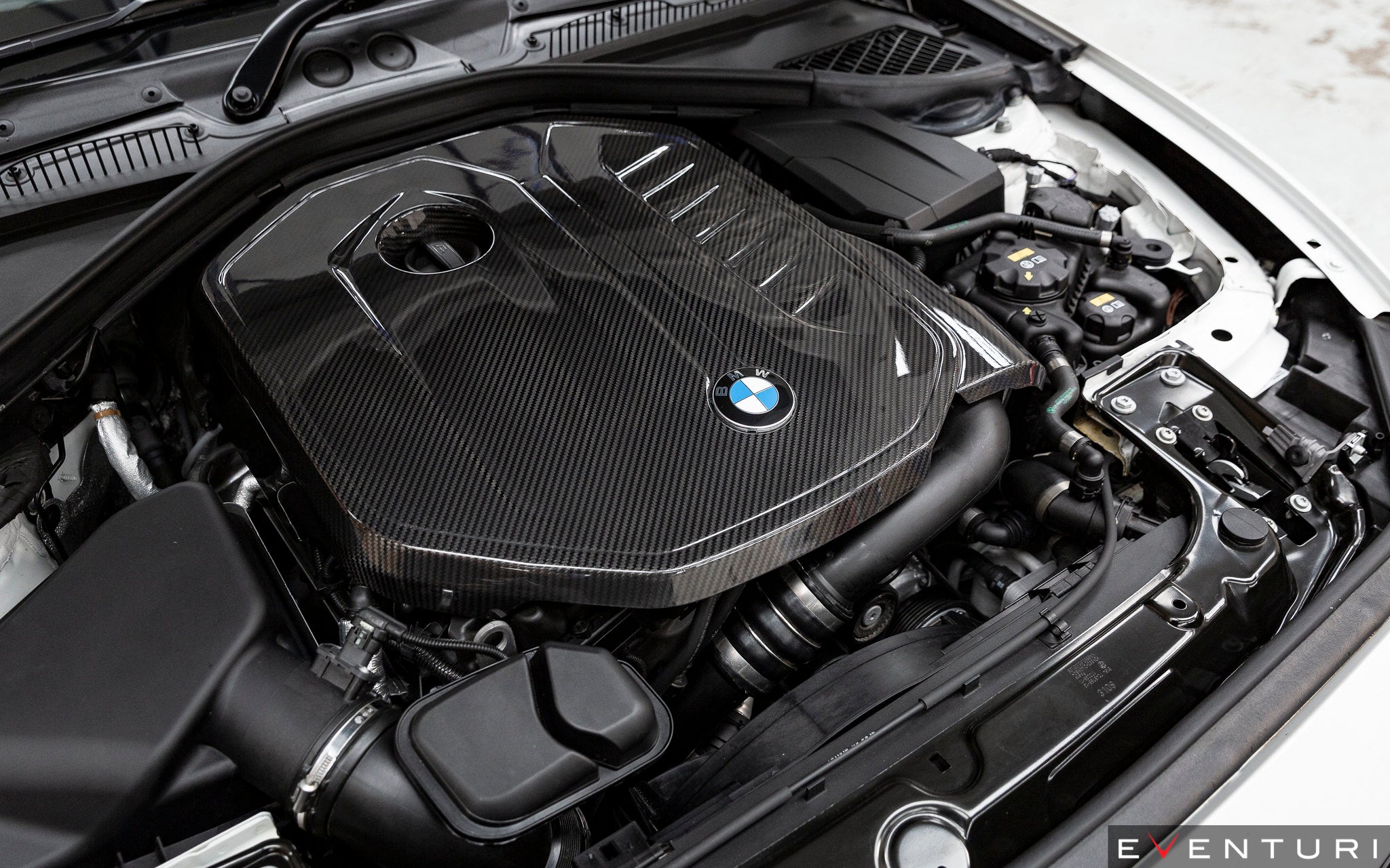 Eventuri BMW B58 Black Carbon Engine Cover | Mashimarho