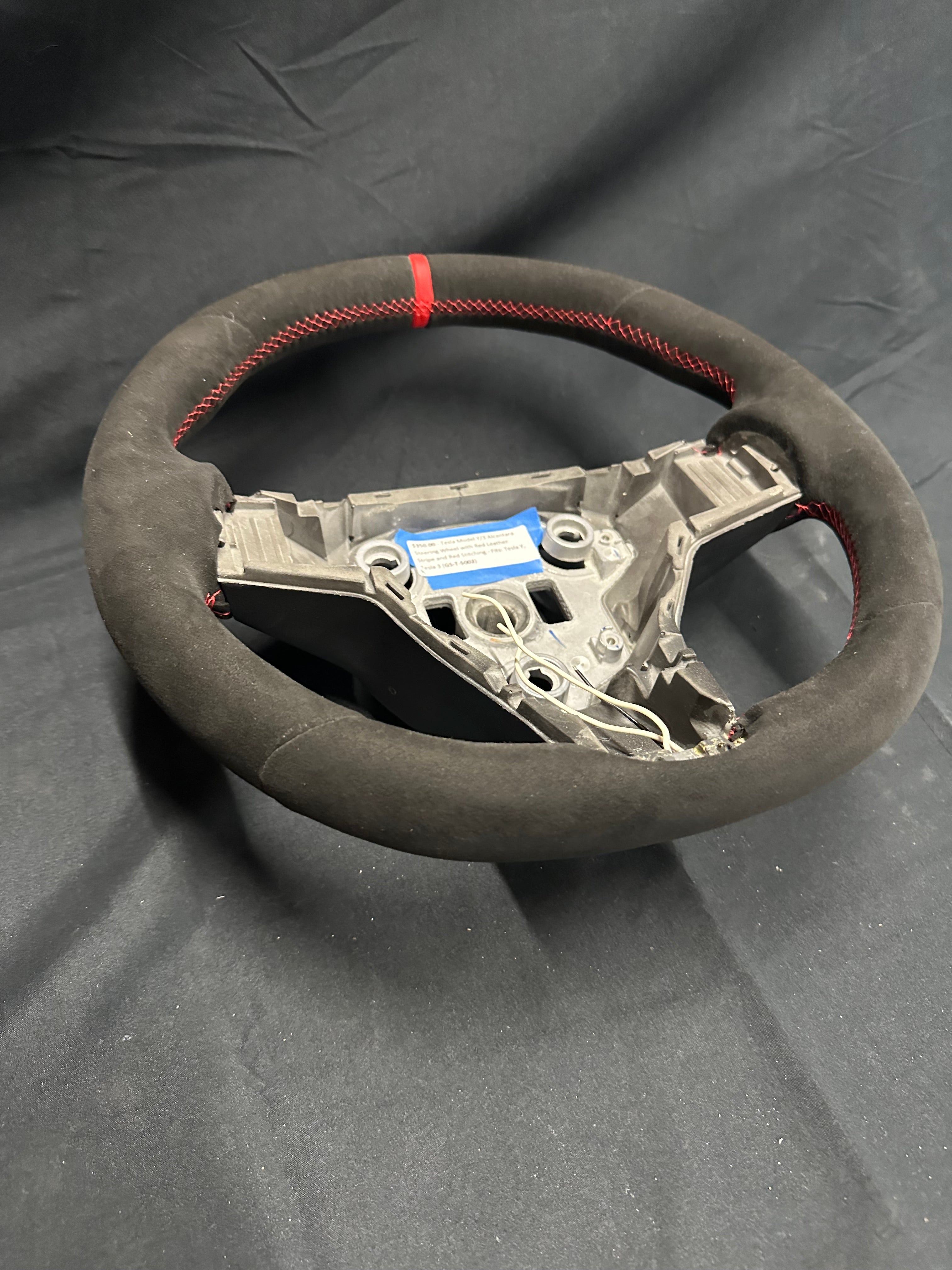 Tesla Model Y/3 Alcantara Steering wheel with red leather stripe and red stitching - B - 0