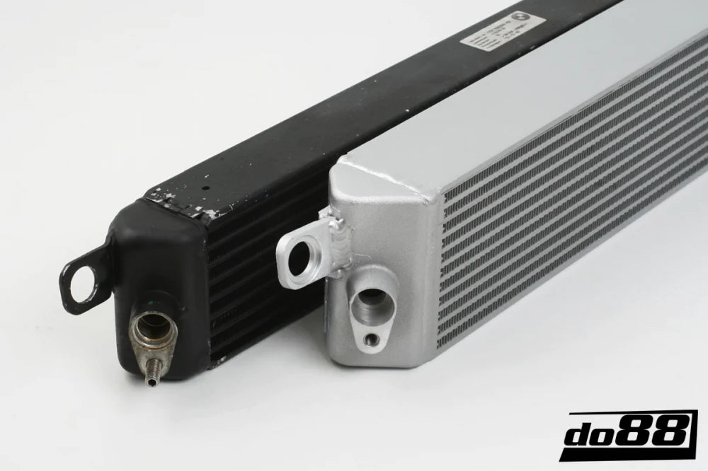 DO88 BMW E9X M3 S65 Oil Cooler