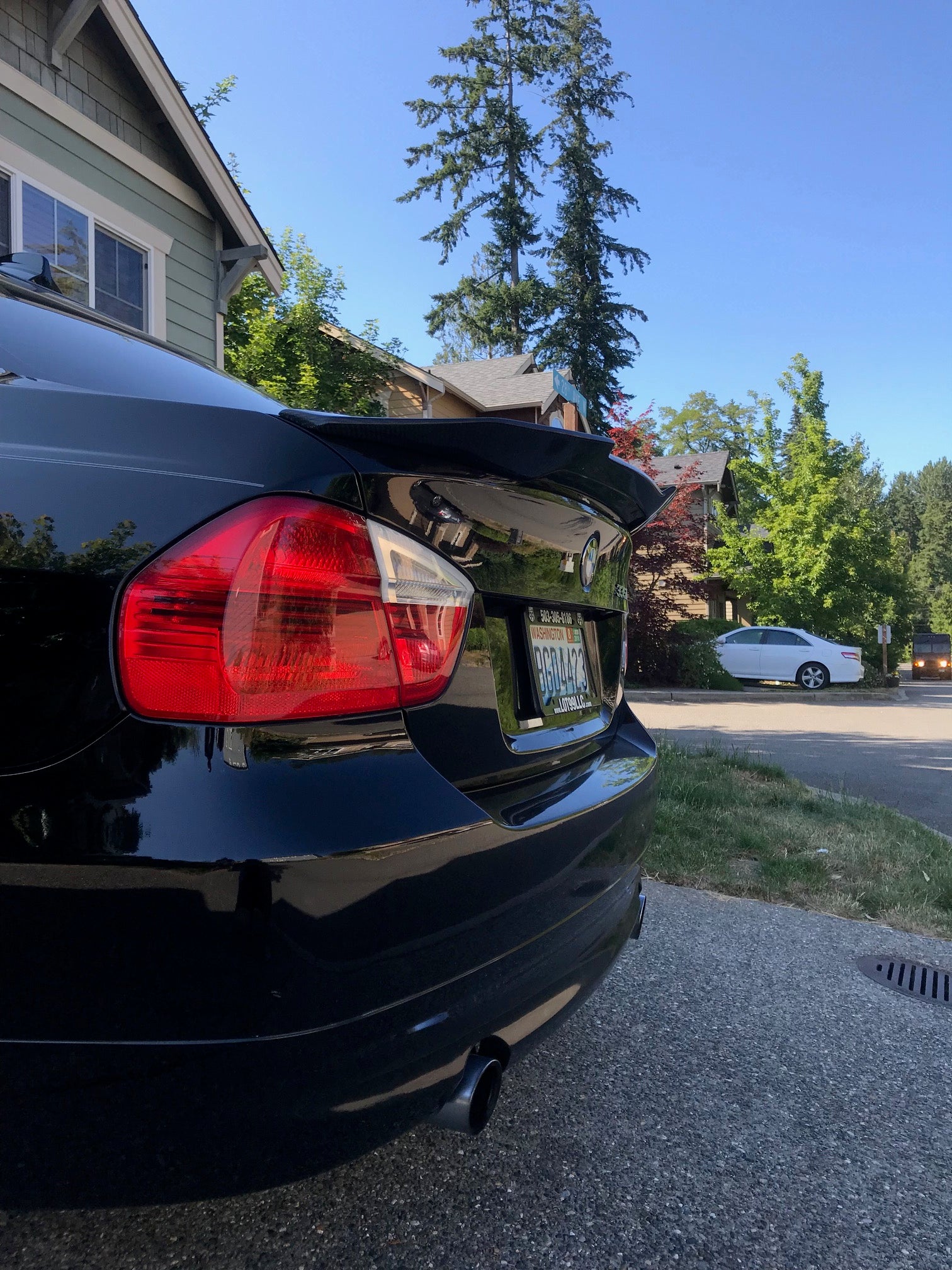 E9X Carbon Fiber V2 spoiler