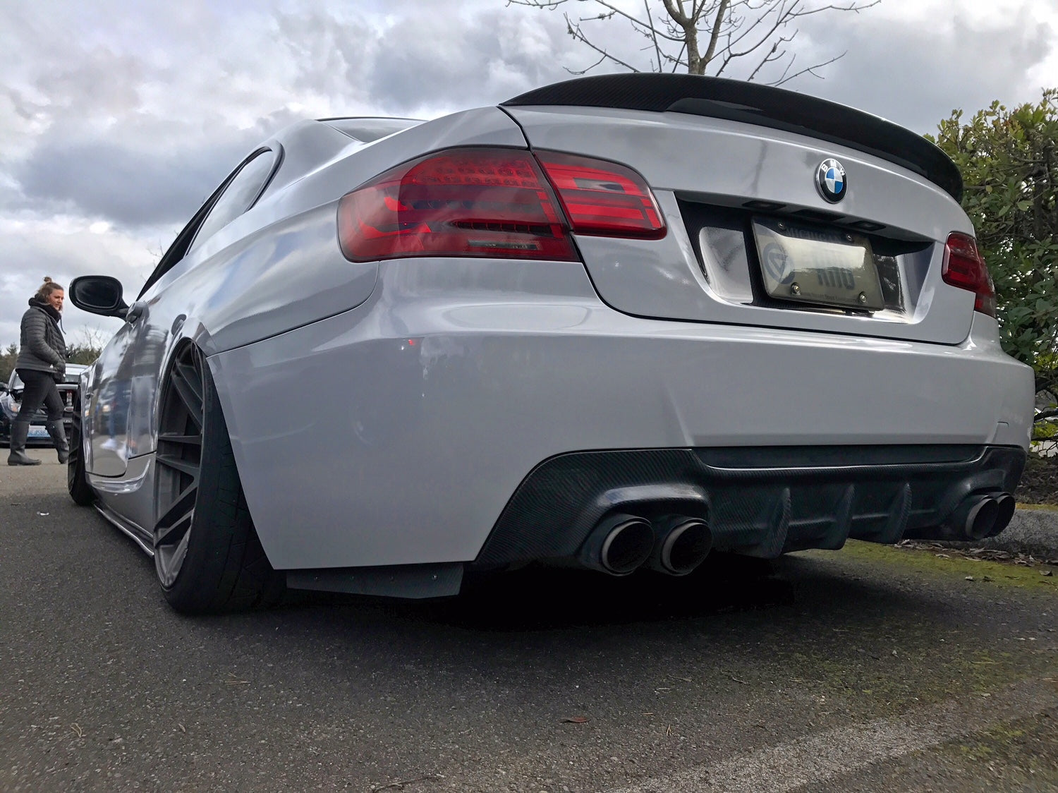 E9X 3 Series Carbon Fiber Diffuser