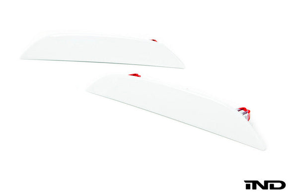 iND f90 m5 painted rear reflector set - iND Distribution
