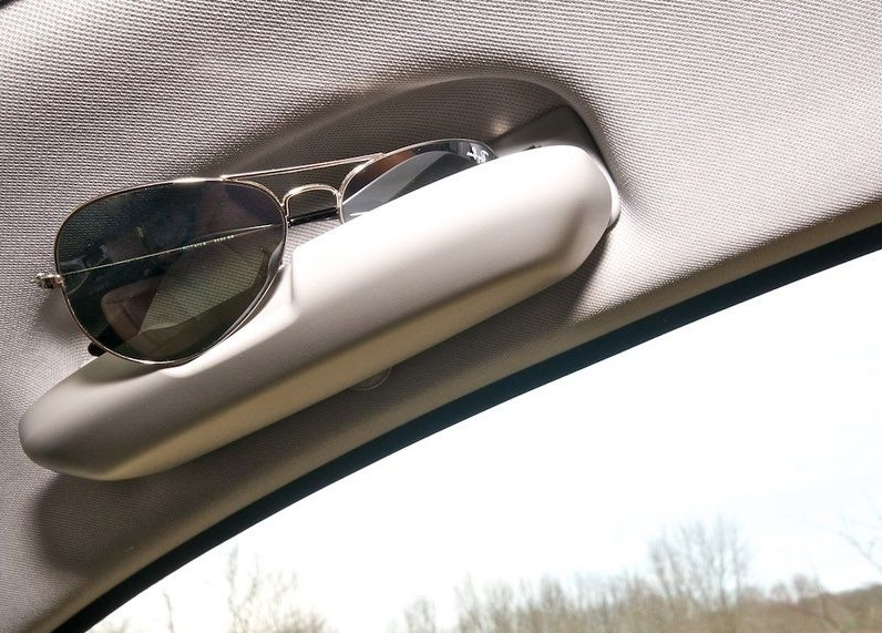 E9X Sunglass holder