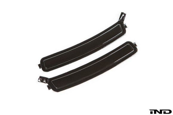 iND f90 m5 painted front reflector set - iND Distribution