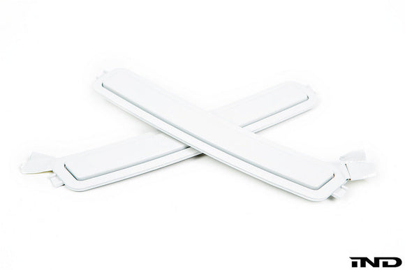 iND f90 m5 painted front reflector set - iND Distribution