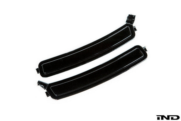iND f90 m5 painted front reflector set - iND Distribution