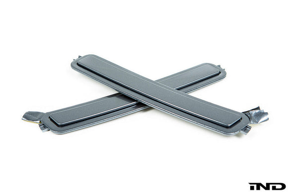 iND f90 m5 painted front reflector set - iND Distribution