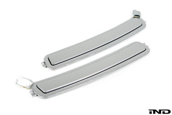 iND f90 m5 painted front reflector set - iND Distribution