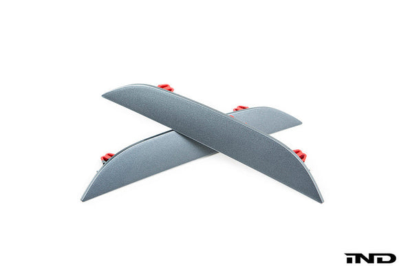 iND f90 m5 painted rear reflector set - iND Distribution