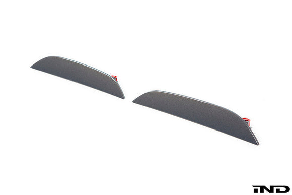 iND f90 m5 painted rear reflector set - iND Distribution