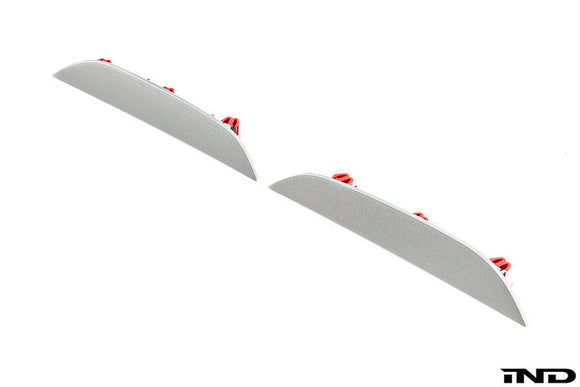 iND f90 m5 painted rear reflector set - iND Distribution