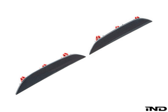 iND f90 m5 painted rear reflector set - iND Distribution