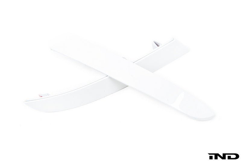 iND f97 x3m painted rear reflector set - iND Distribution